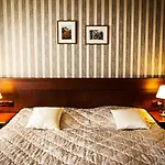 Отель Wellness Golf Hotel Morris 4*