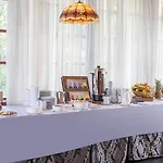 Отель Wellness Golf Hotel Morris 4*