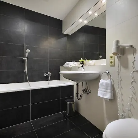 Morris Relax & Wellness Hotel 4*